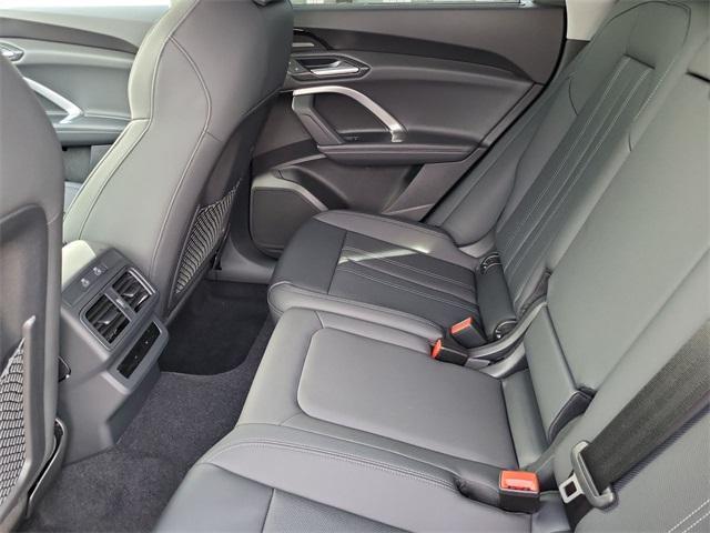 new 2025 Audi Q5 car, priced at $64,939