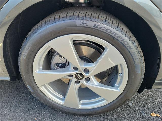 new 2025 Audi Q5 car, priced at $67,124