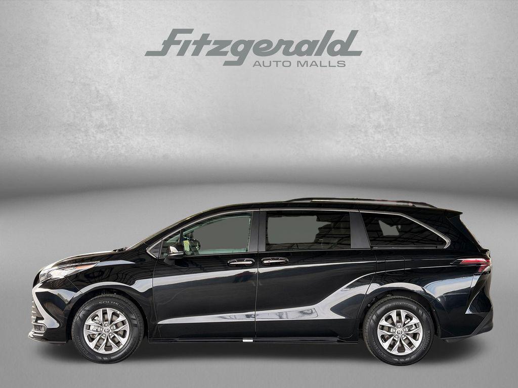 used 2025 Toyota Sienna car, priced at $43,794