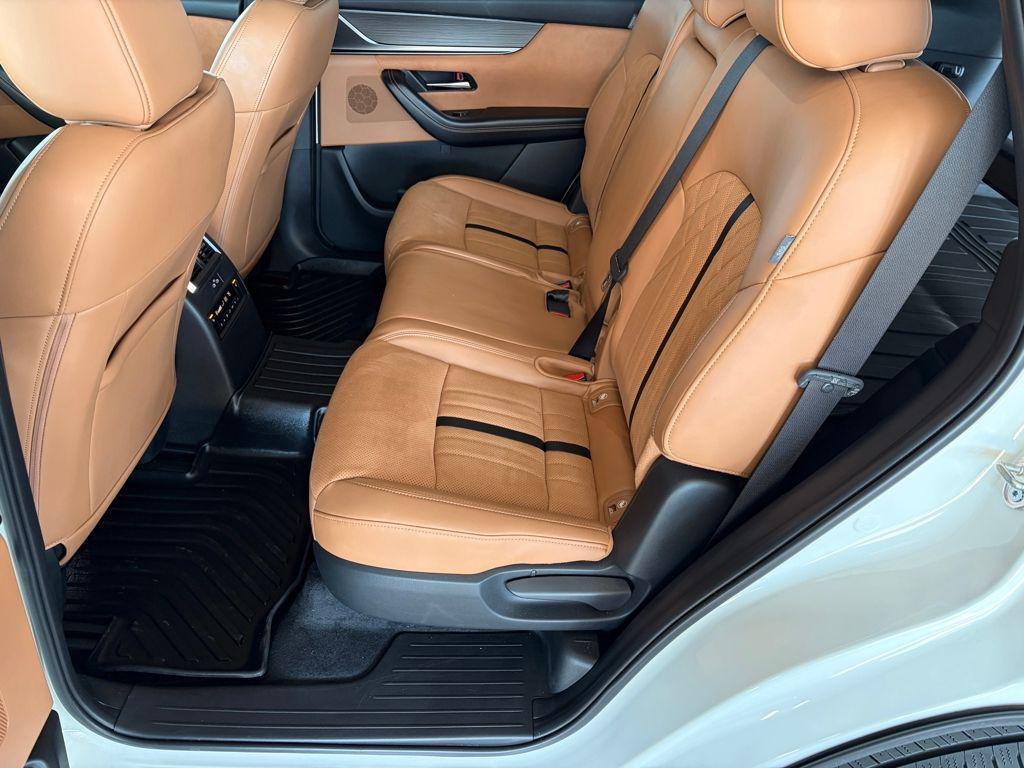 used 2025 Mazda CX-70 car, priced at $45,594