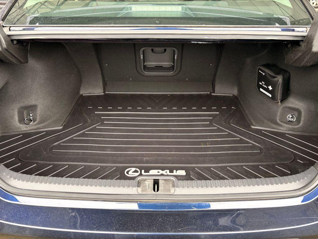 used 2019 Lexus ES 350 car, priced at $29,794