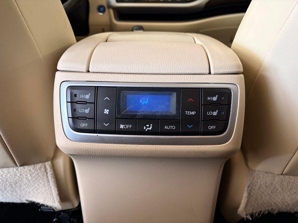 used 2015 Toyota Highlander car, priced at $17,995