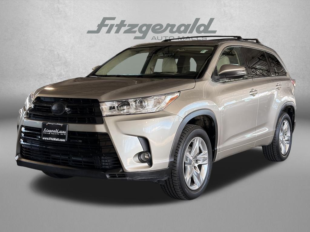used 2015 Toyota Highlander car, priced at $17,995