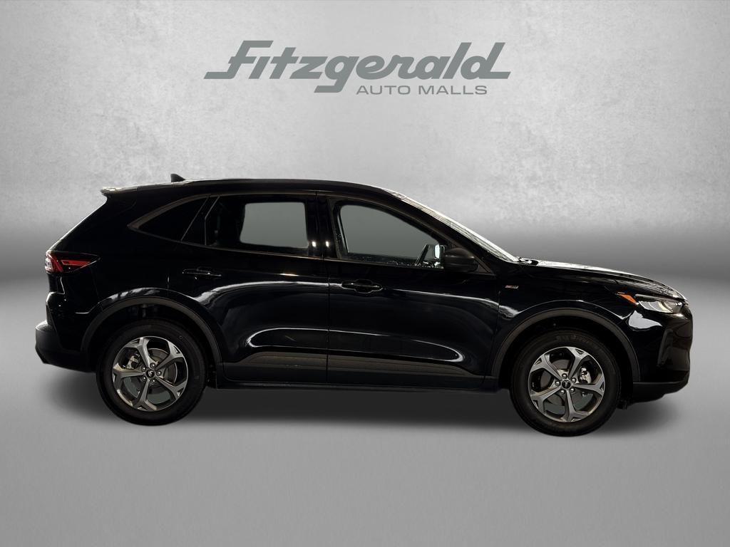 used 2025 Ford Escape car, priced at $25,495