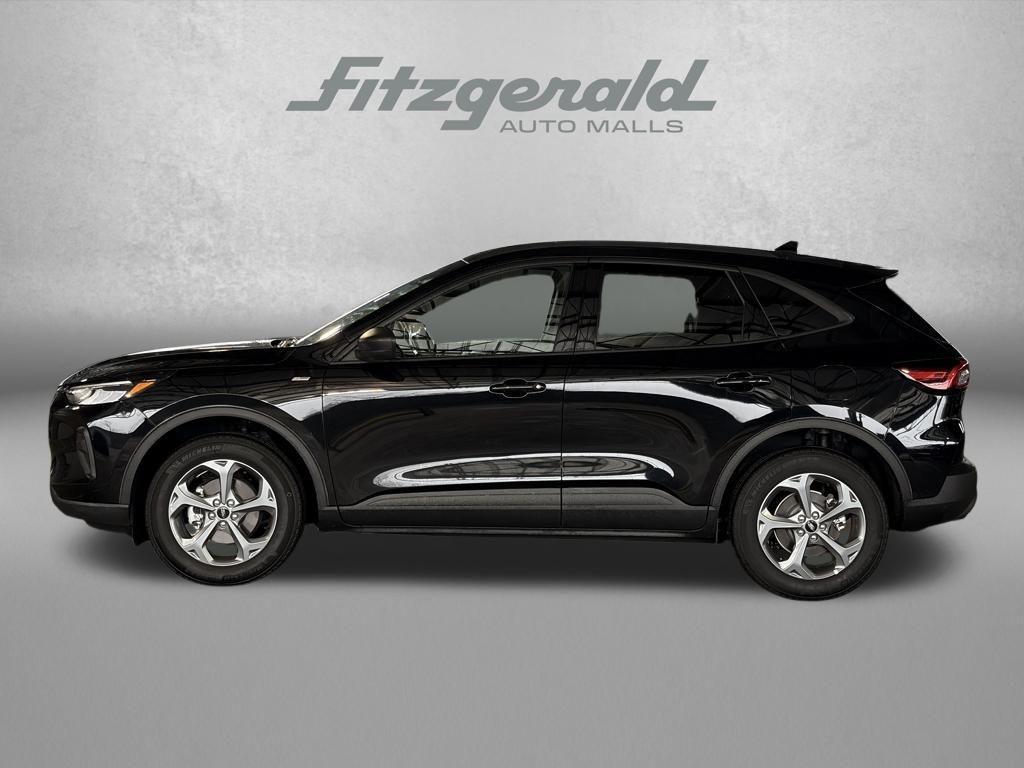 used 2025 Ford Escape car, priced at $25,495