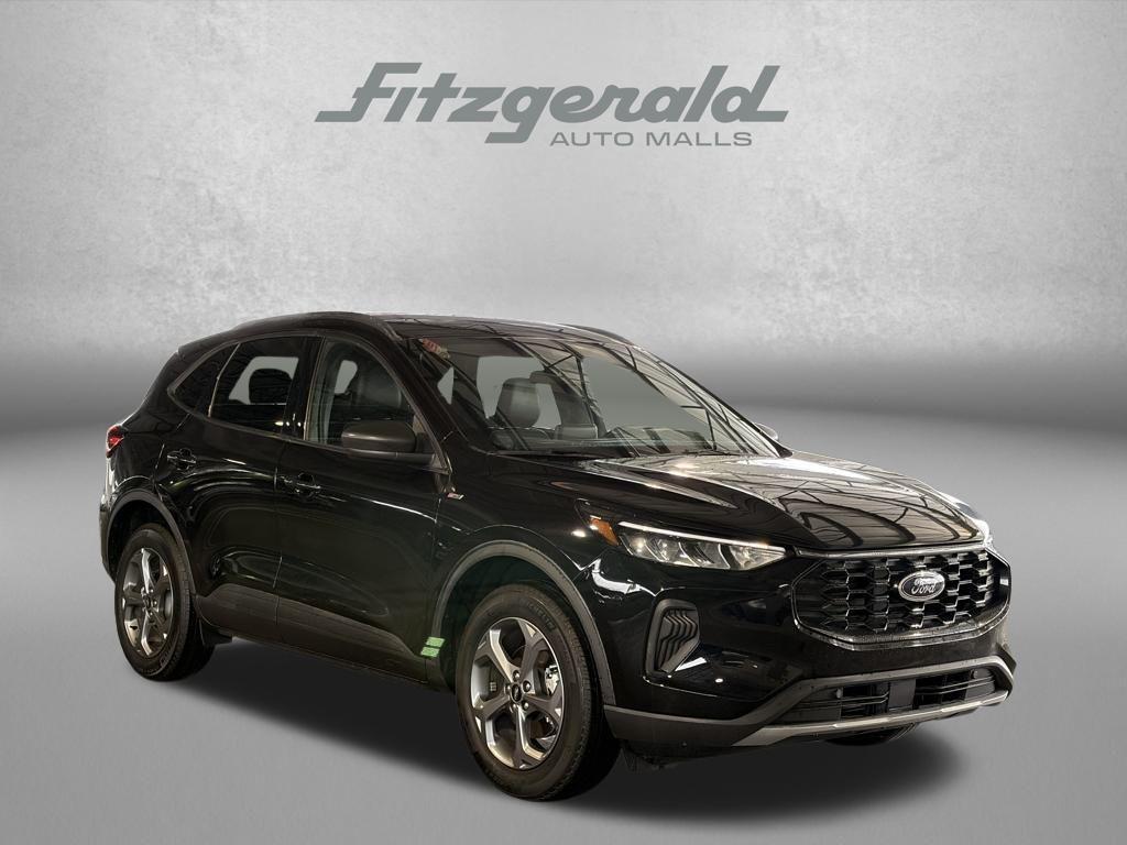 used 2025 Ford Escape car, priced at $25,495