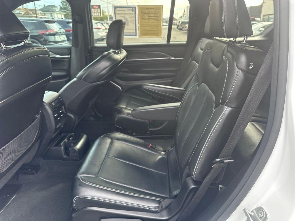 used 2023 Jeep Grand Cherokee L car