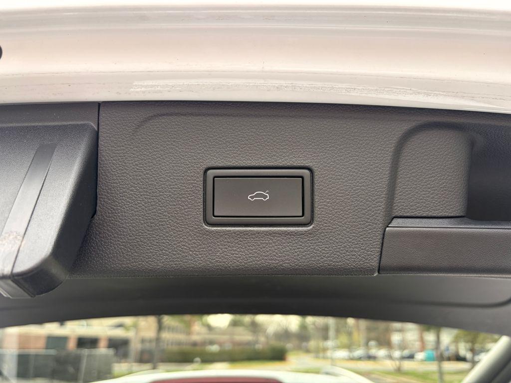 used 2021 Volkswagen Atlas car, priced at $23,395