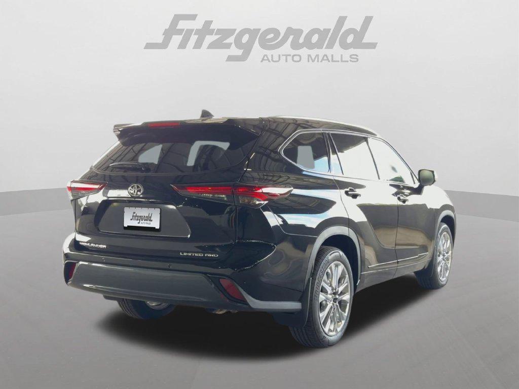 used 2026 Toyota Highlander car, priced at $53,494