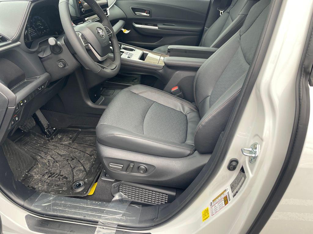 new 2026 Toyota Sienna car, priced at $55,885