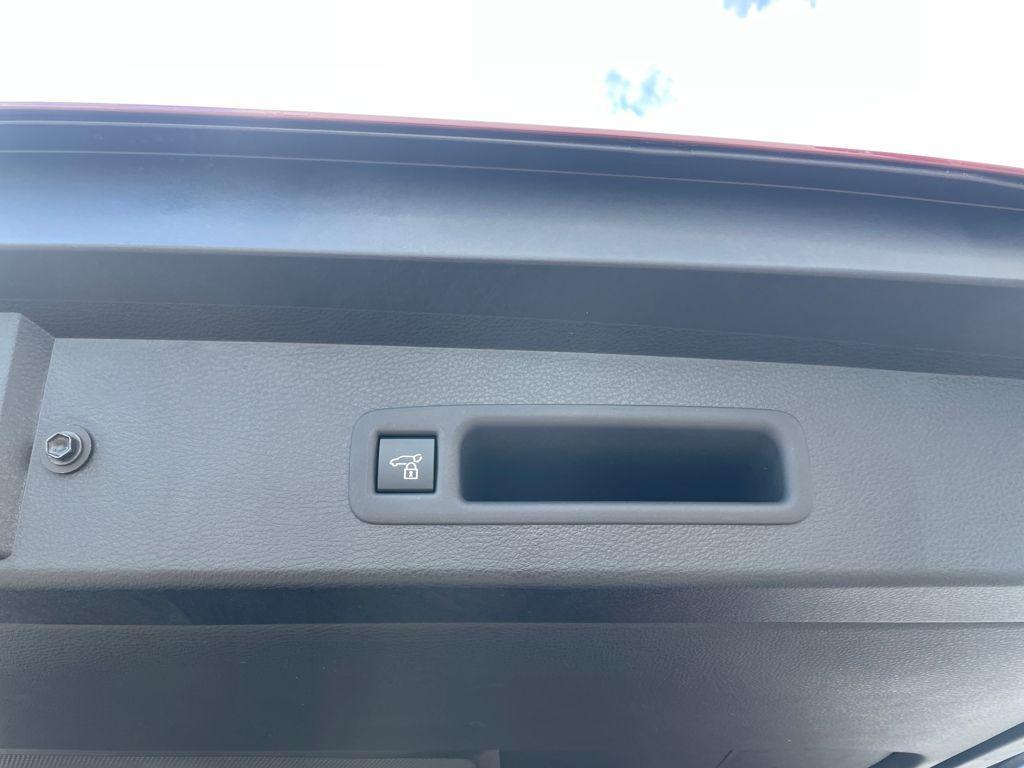 new 2026 Toyota Sienna car, priced at $52,155