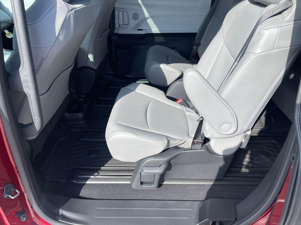 new 2026 Toyota Sienna car, priced at $52,155
