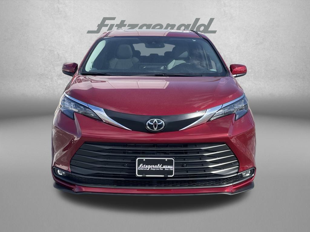 new 2026 Toyota Sienna car, priced at $52,155