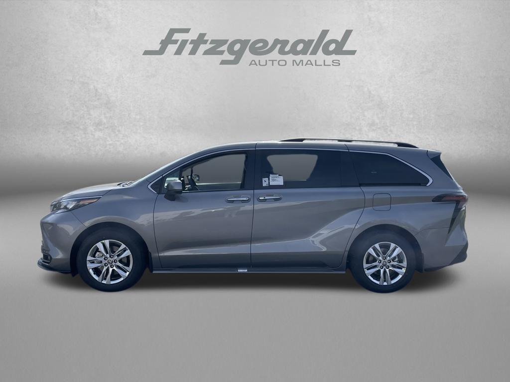 used 2026 Toyota Sienna car, priced at $53,294