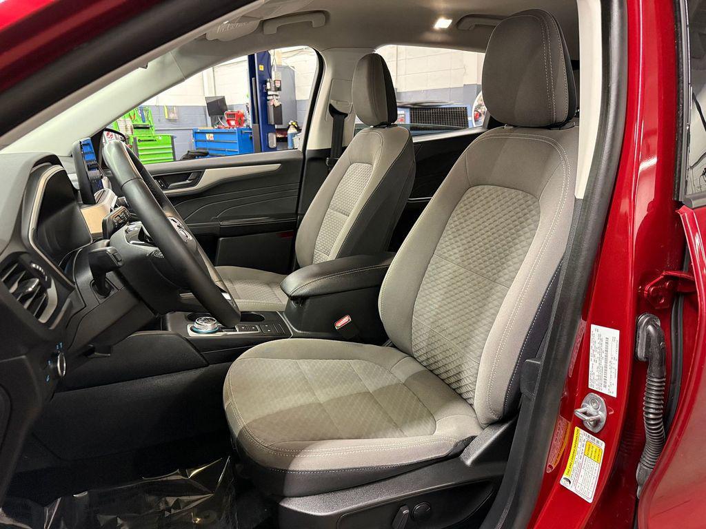 used 2022 Ford Escape car, priced at $13,995