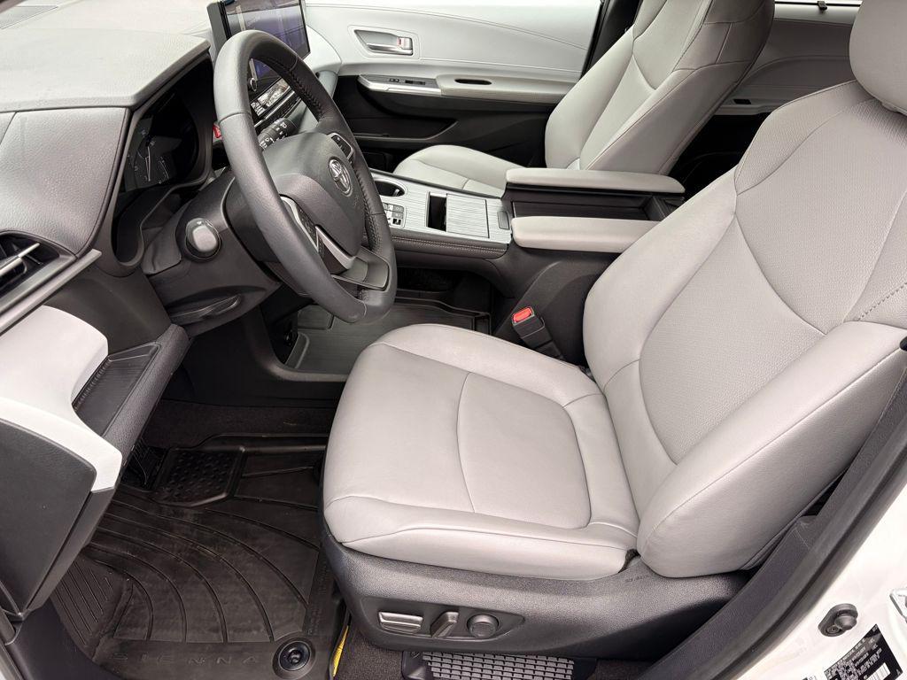 used 2025 Toyota Sienna car, priced at $47,495