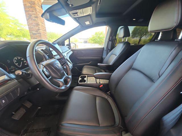 used 2025 Honda Odyssey car, priced at $39,991