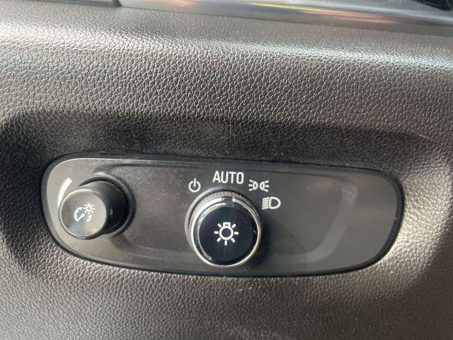 used 2021 Chevrolet Traverse car, priced at $21,991