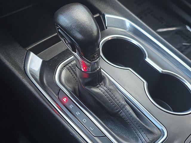 used 2021 Chevrolet Traverse car, priced at $27,978