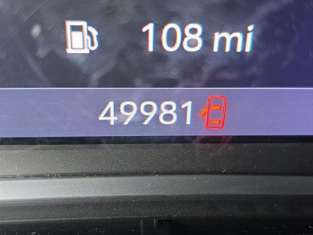 used 2021 Chevrolet Traverse car, priced at $27,978