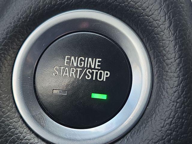 used 2021 Chevrolet Traverse car, priced at $27,978