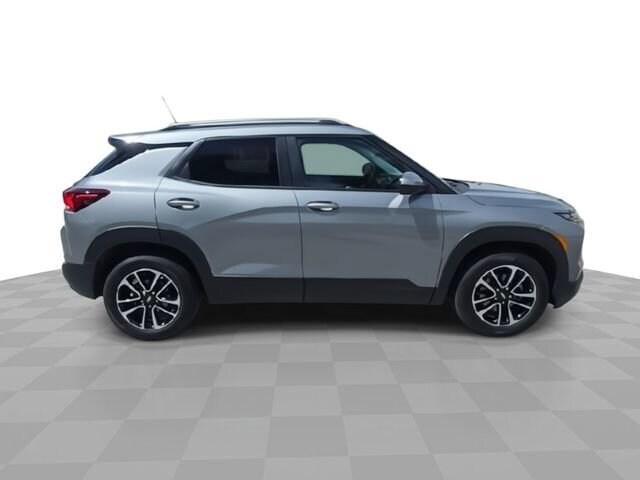 used 2026 Chevrolet TrailBlazer car, priced at $27,180