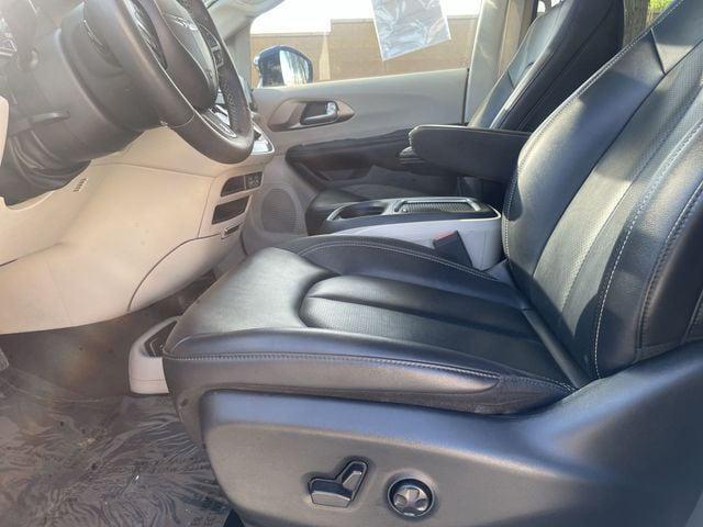 used 2024 Chrysler Pacifica car, priced at $24,478