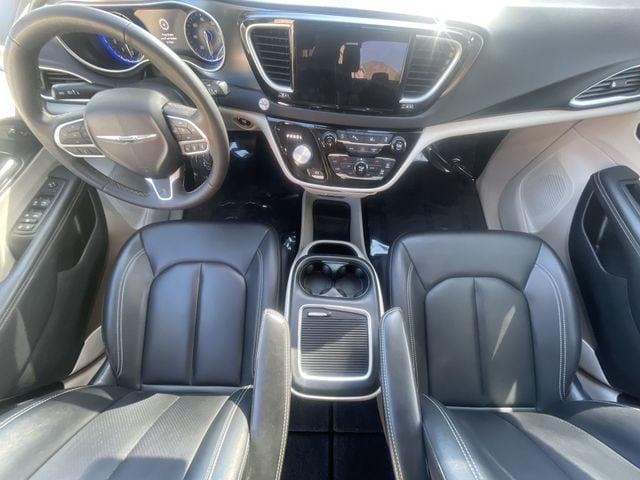 used 2024 Chrysler Pacifica car, priced at $24,478
