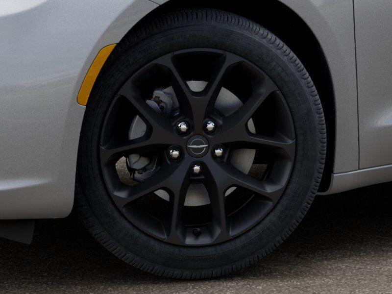 new 2026 Chrysler Pacifica car, priced at $44,084