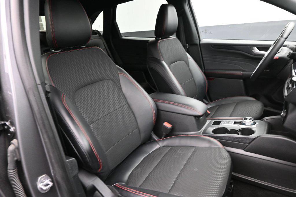 used 2025 Ford Escape car, priced at $25,686