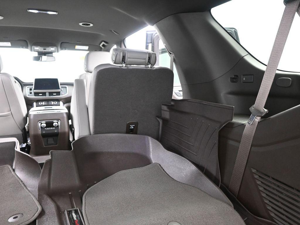 used 2023 GMC Yukon car, priced at $57,789