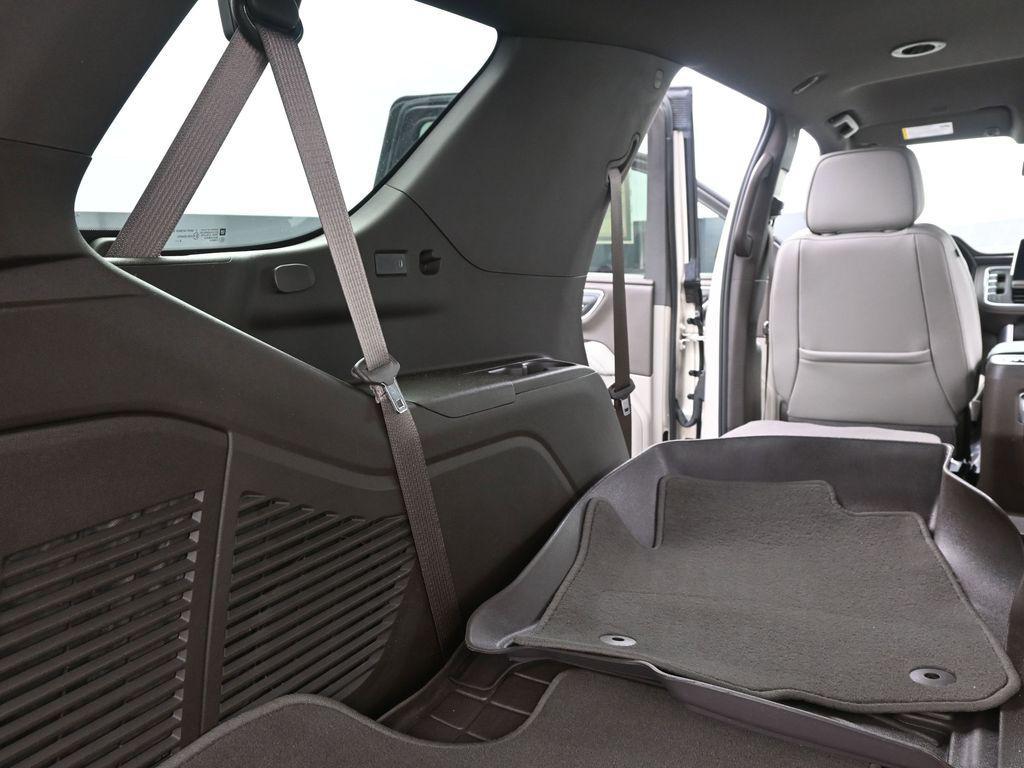 used 2023 GMC Yukon car, priced at $57,789