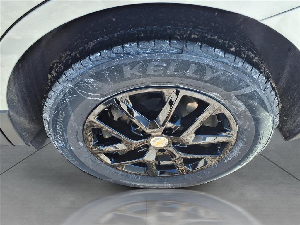 used 2022 Chevrolet Equinox car, priced at $22,944