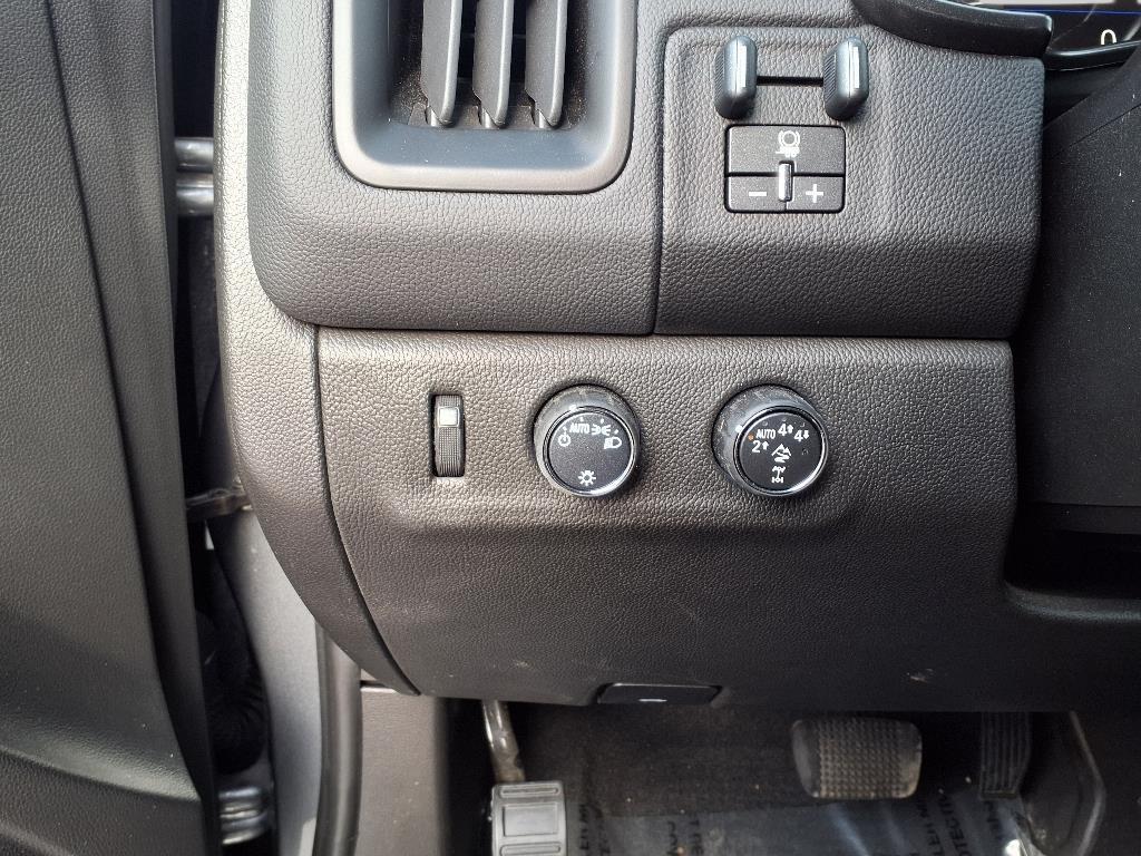 used 2022 Chevrolet Colorado car, priced at $34,229