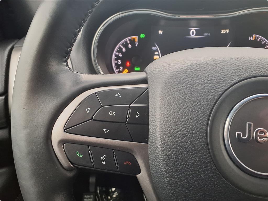 used 2020 Jeep Grand Cherokee car, priced at $23,944