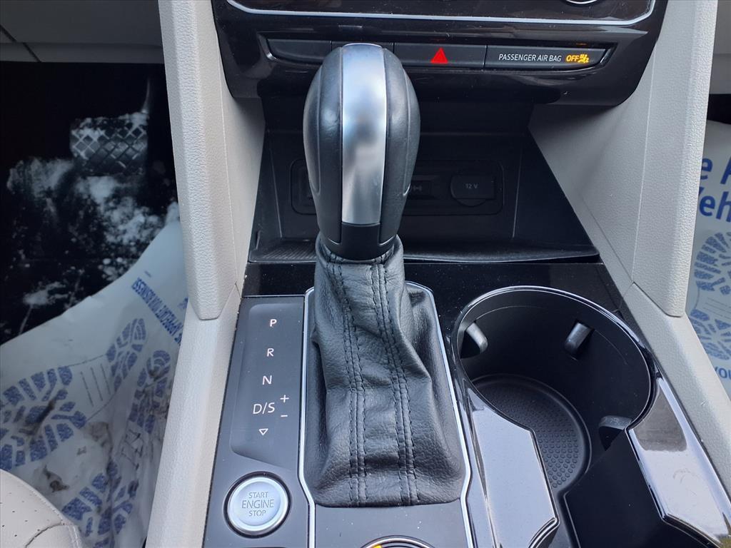 used 2021 Volkswagen Atlas car, priced at $18,944