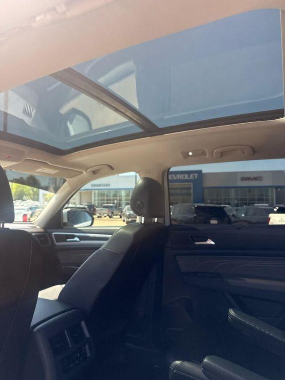 used 2021 Volkswagen Atlas car, priced at $16,995