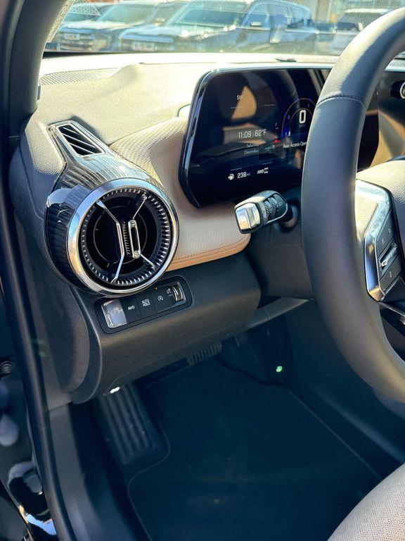 new 2026 Chevrolet Equinox car, priced at $39,330