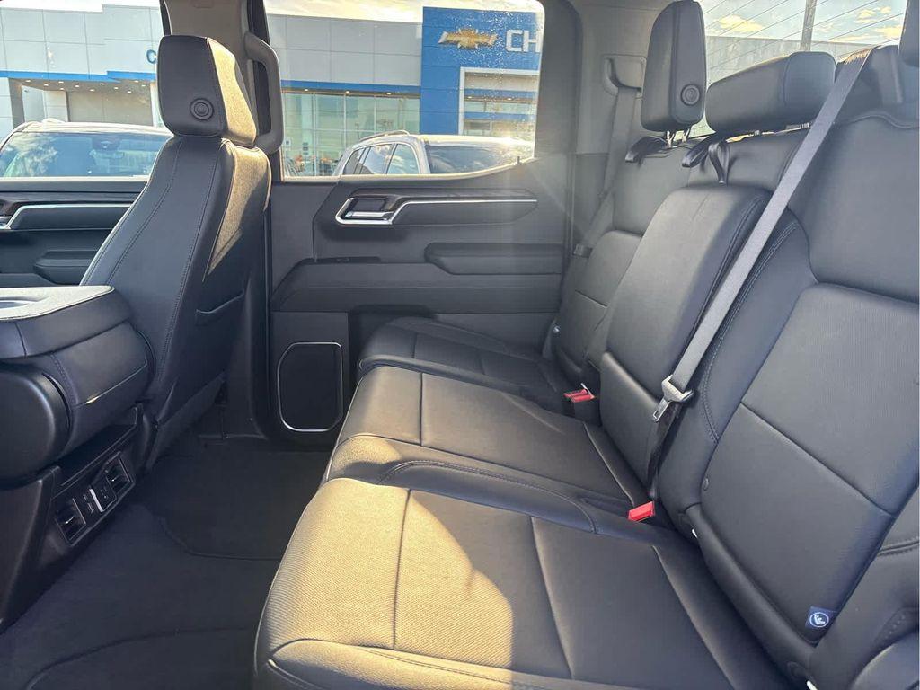 used 2025 GMC Sierra 1500 car, priced at $45,437