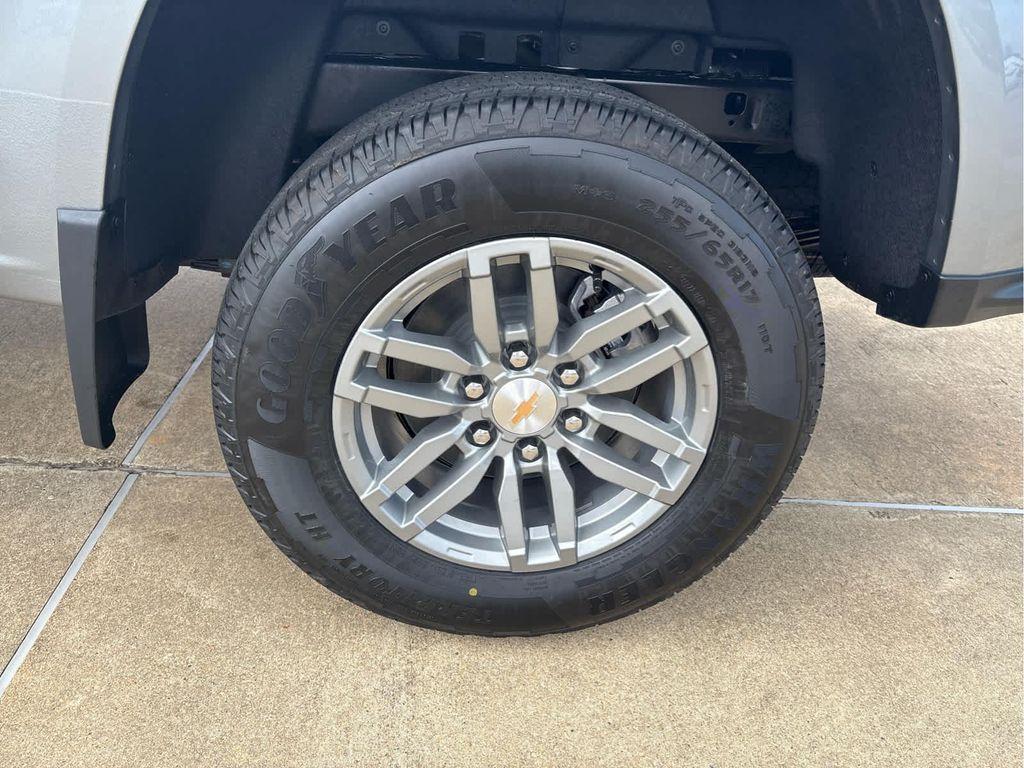 new 2026 Chevrolet Colorado car, priced at $43,025