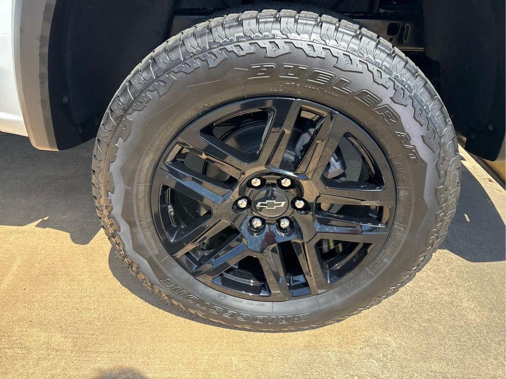 new 2025 Chevrolet Colorado car, priced at $47,779