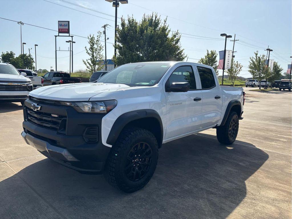 new 2025 Chevrolet Colorado car, priced at $43,230