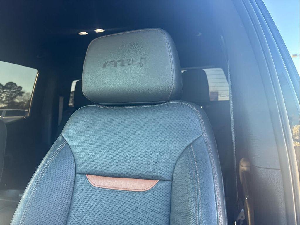 used 2022 GMC Sierra 1500 car, priced at $39,995