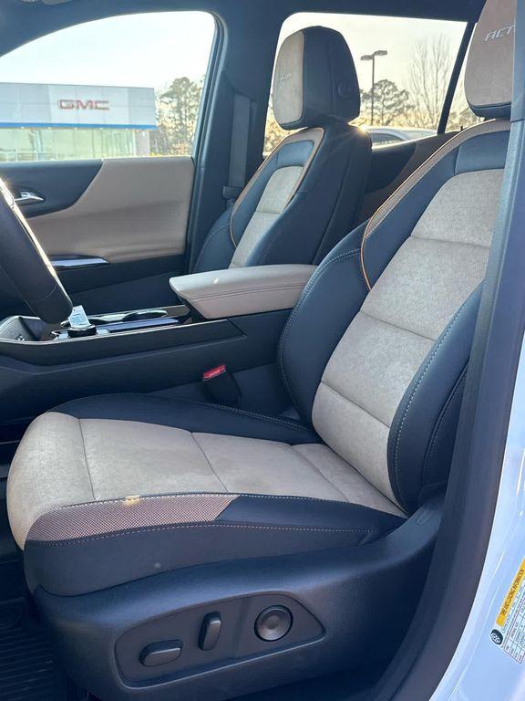 new 2026 Chevrolet Equinox car, priced at $40,345