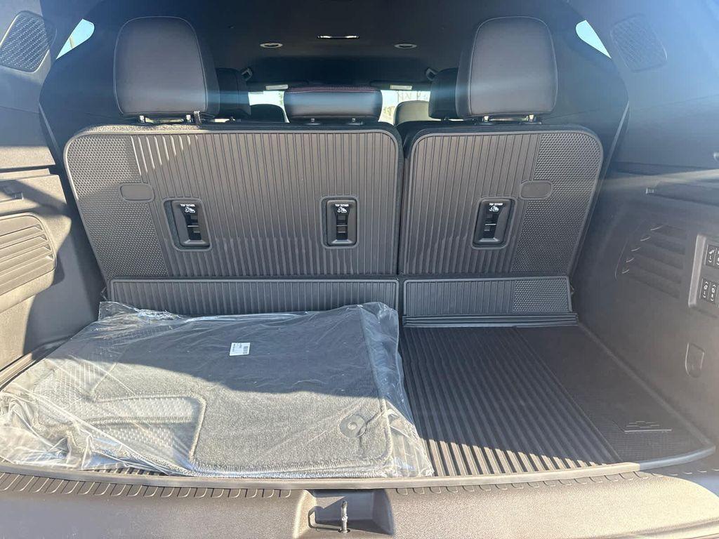 new 2026 Chevrolet Traverse car, priced at $57,860