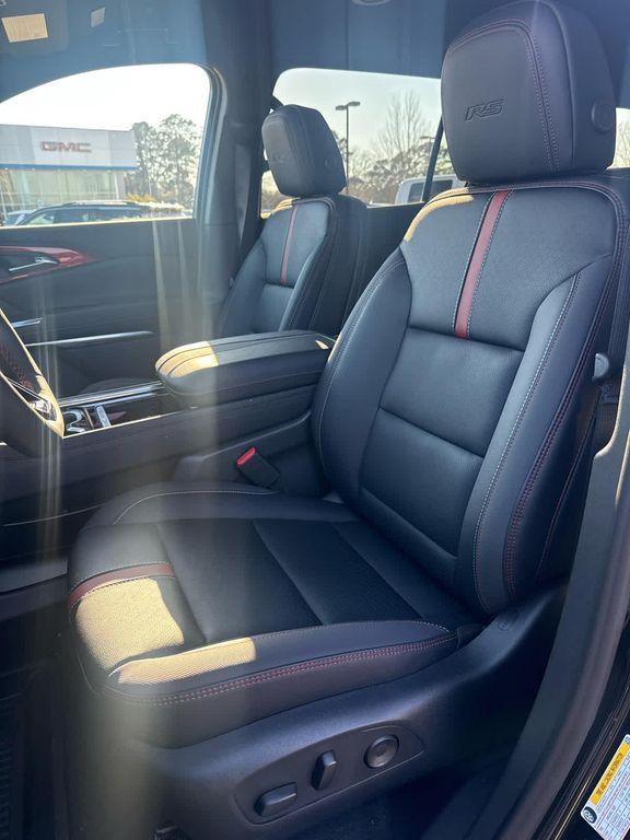 new 2026 Chevrolet Traverse car, priced at $57,860