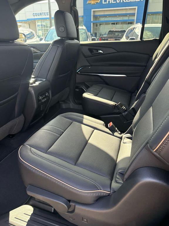 new 2026 Chevrolet Traverse car, priced at $58,960