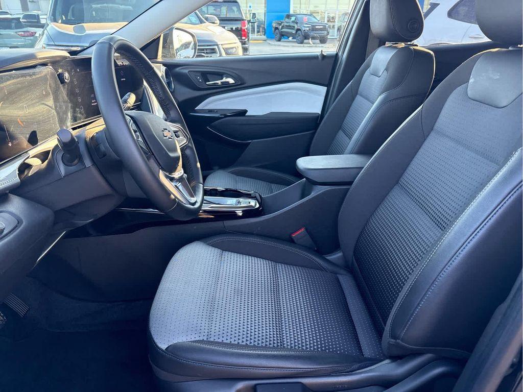 used 2025 Chevrolet Trax car, priced at $21,995