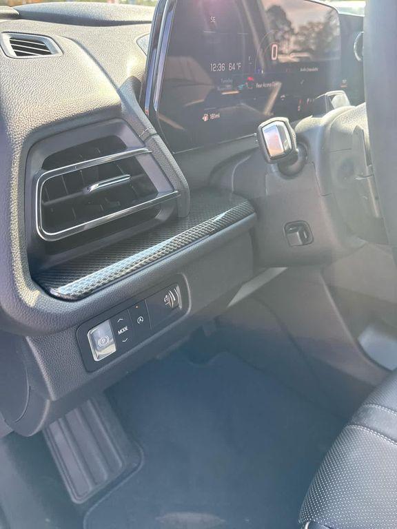 new 2026 Chevrolet Traverse car, priced at $57,460