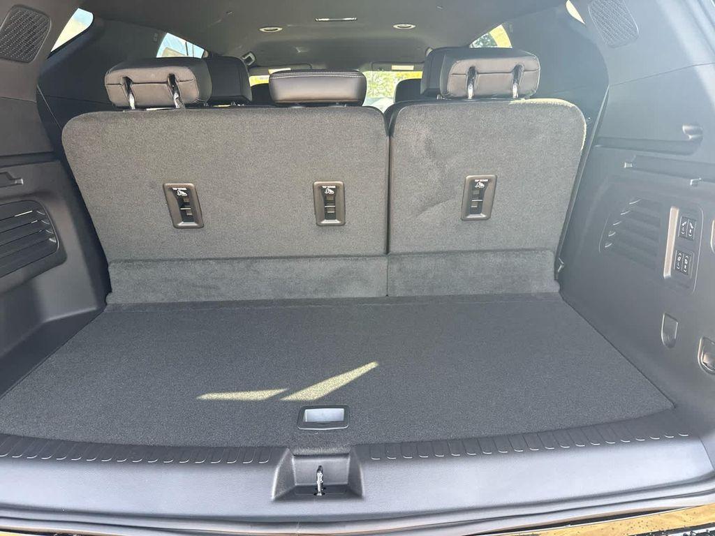 new 2026 Chevrolet Traverse car, priced at $57,460